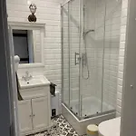 Privatunterkunft Gutshauszimmer Premium Doppel Neu Gaarz