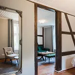 Privatunterkunft Gutshauszimmer Premium Doppel Neu Gaarz